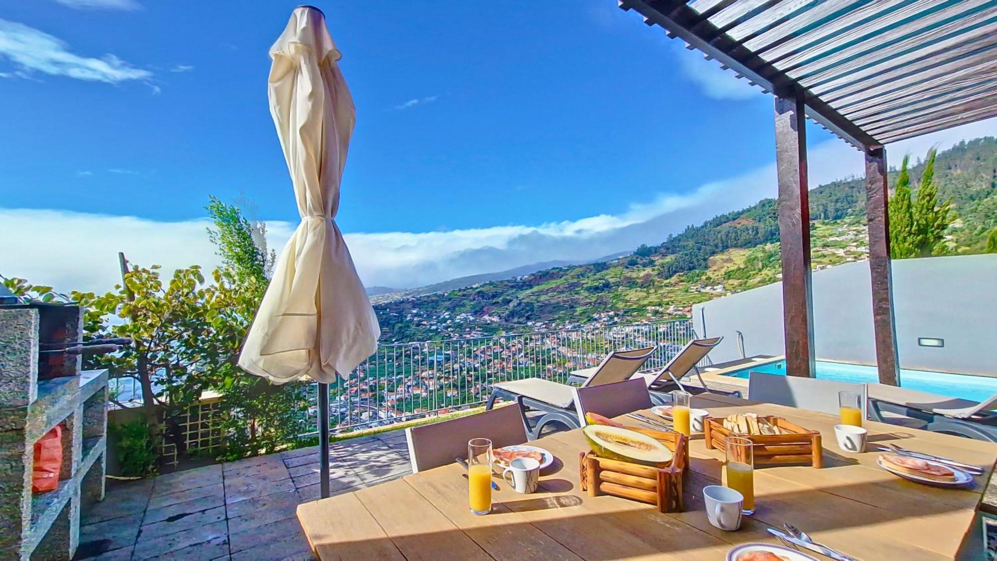 Villa Laura By Lovelystay Calheta  Esterno foto