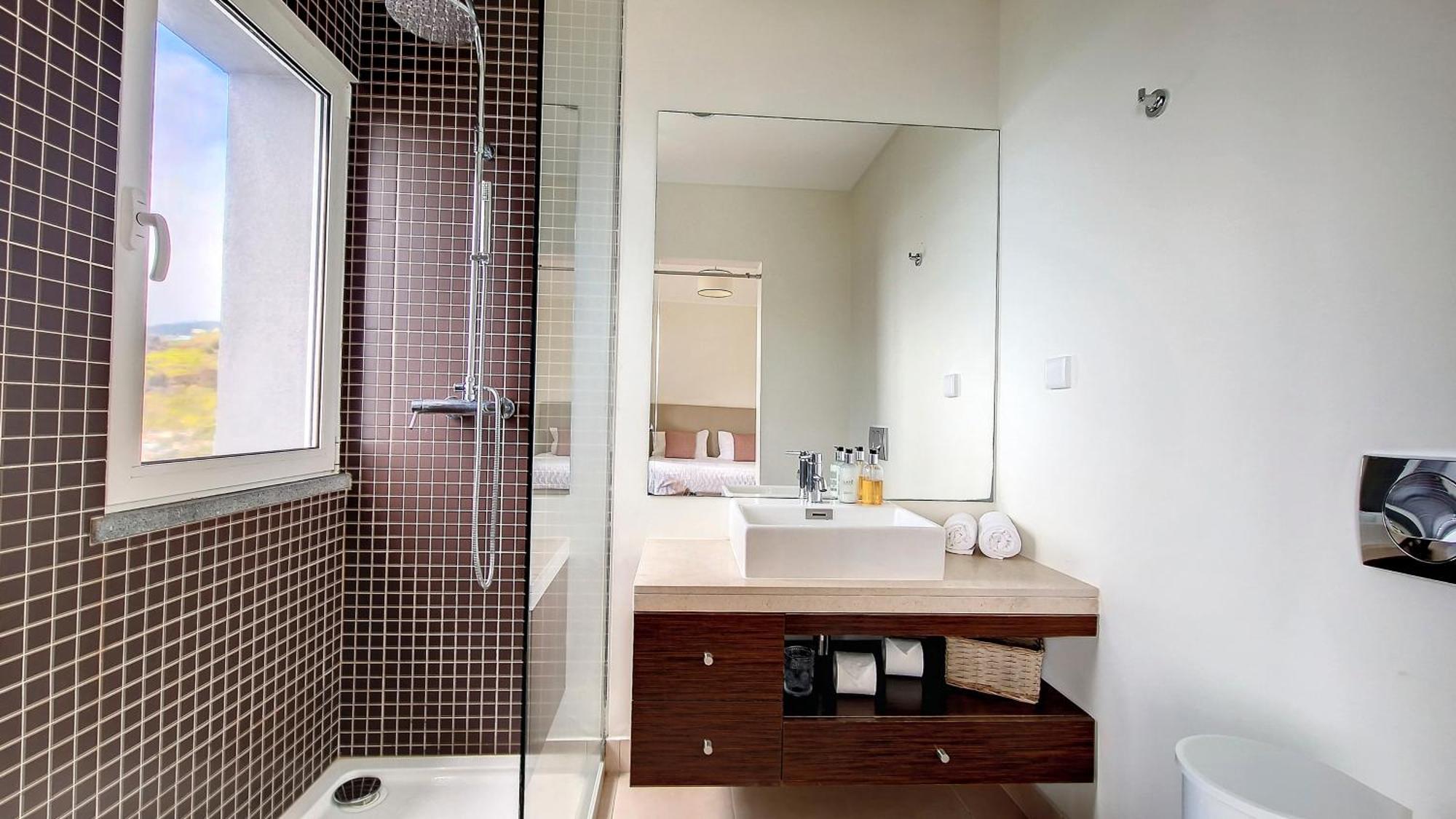 Villa Laura By Lovelystay Calheta  Esterno foto